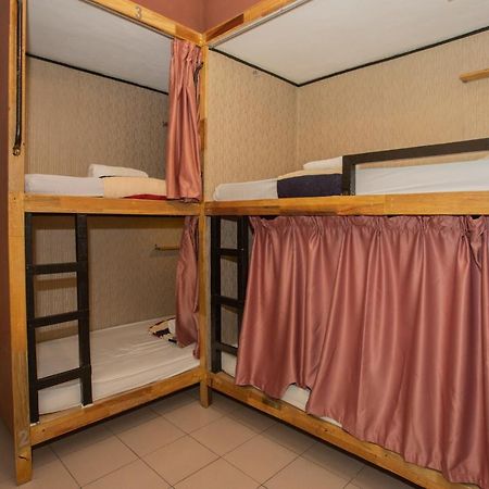 بيت شباب Escape Backpackers Kk كوتا كينابالو المظهر الخارجي الصورة