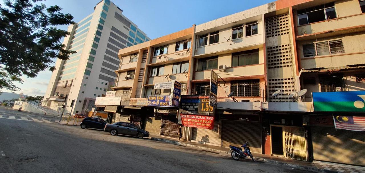 بيت شباب Escape Backpackers Kk كوتا كينابالو المظهر الخارجي الصورة