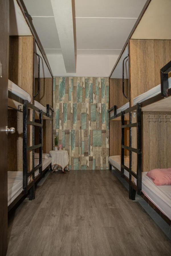 بيت شباب Escape Backpackers Kk كوتا كينابالو المظهر الخارجي الصورة
