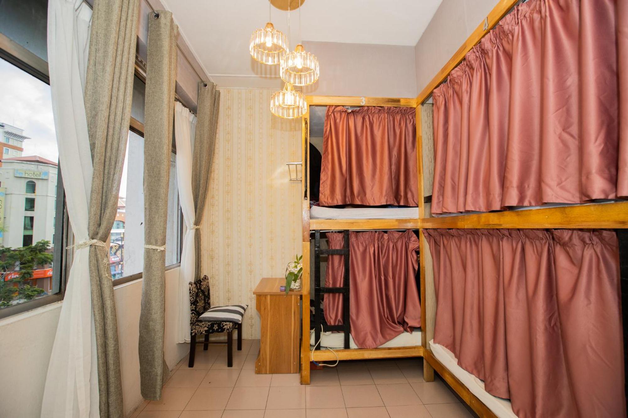 بيت شباب Escape Backpackers Kk كوتا كينابالو المظهر الخارجي الصورة